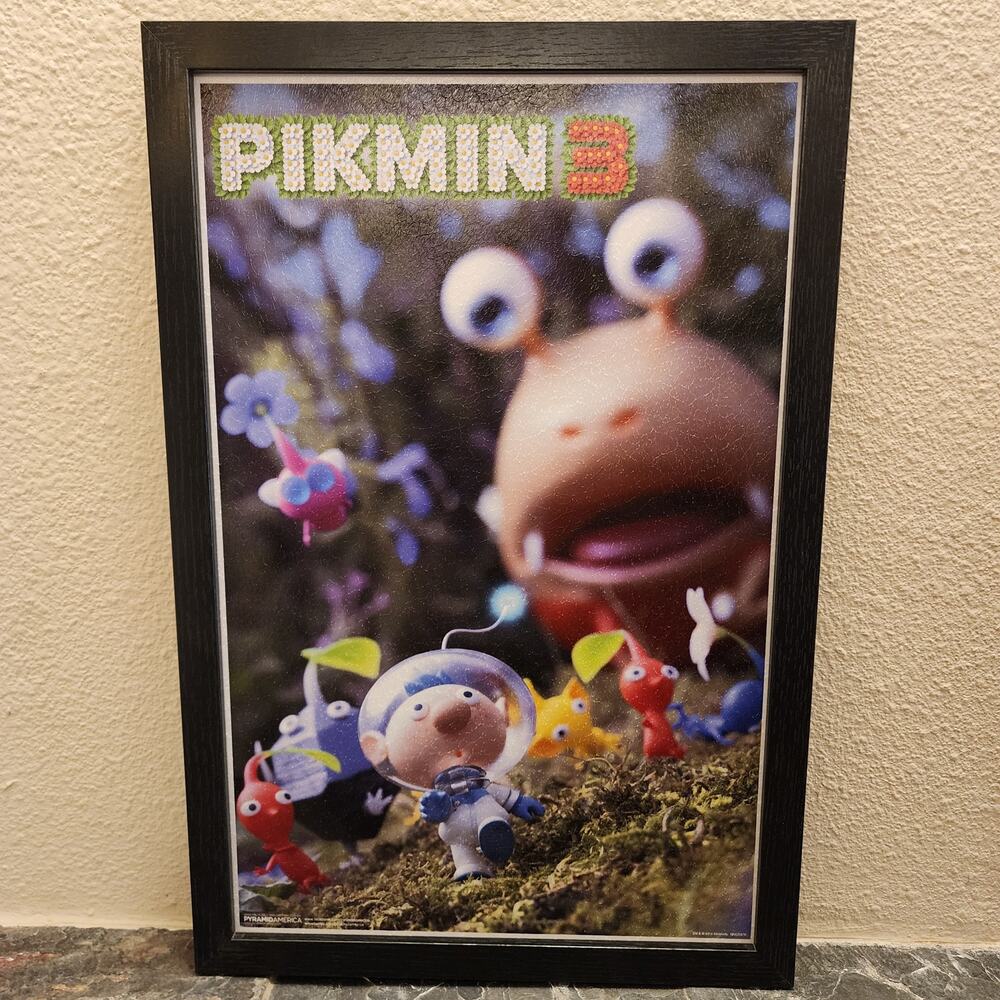Poster - Pikmin 3, Collage, 12 x 18 inch Gel-Coated Framed (NEW) - Nintendo